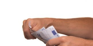 Verbond en verzekeraars checken onterechte opzegkosten