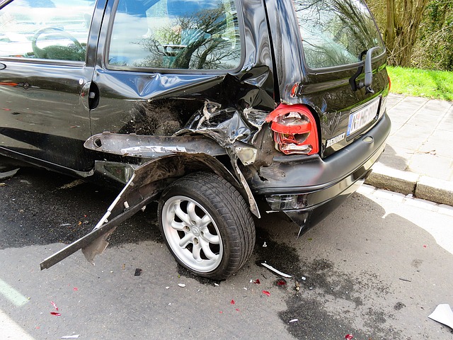 accident-1409005_640(1) Verbond wil voertuiggegevens koppelen aan zwarte doos in auto's