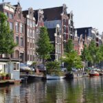 Gemeente Amsterdam hangt maximumprijs aan nieuwbouwwoningen in middensegment