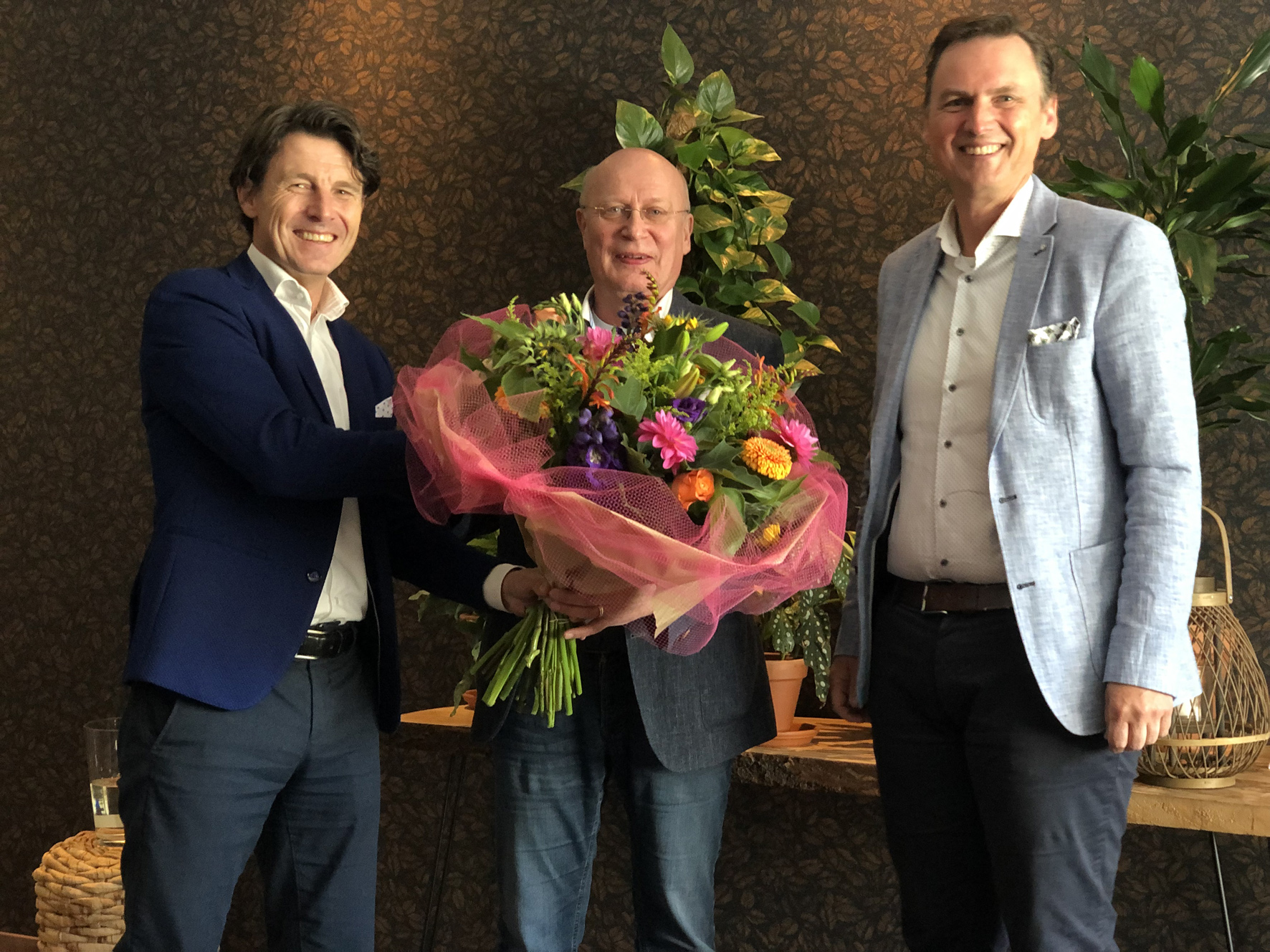 T vd Geer JW Melching R de Kruijf_VKG neemt Melching over Serviceprovider Melching Groep overgenomen door VKG