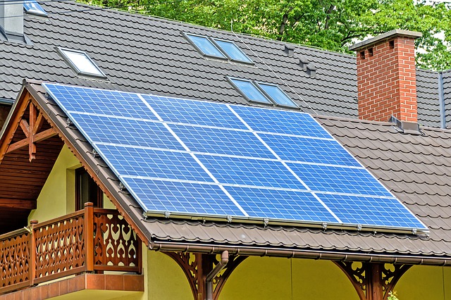 Haperend stroomnet: huiseigenaar met zonnepanelen loopt opbrengsten mis