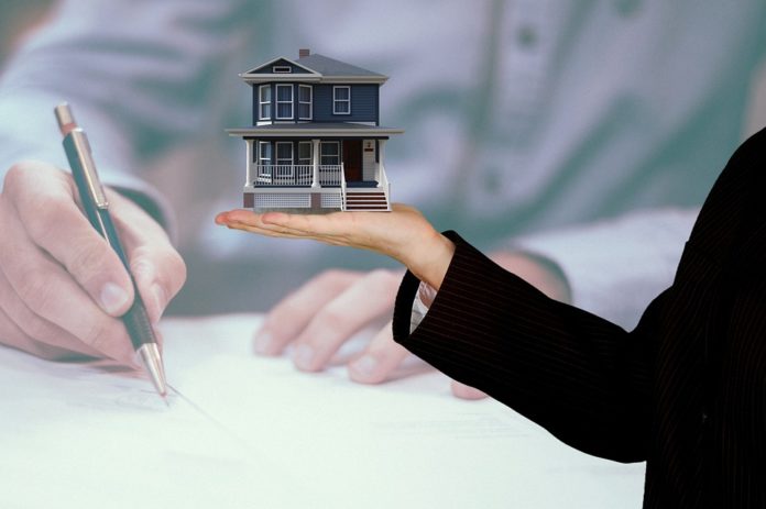 house-5902665_960_720 Adviseurs steeds tevredener over grote hypotheekverstrekkers