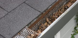 Huiseigenaren: voorkom schade en maak uw dakgoten schoon!